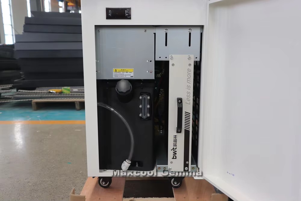Industrial Fiber Laser Cutting Machine - Economic 6kw CNC 1530 Fiber Laser