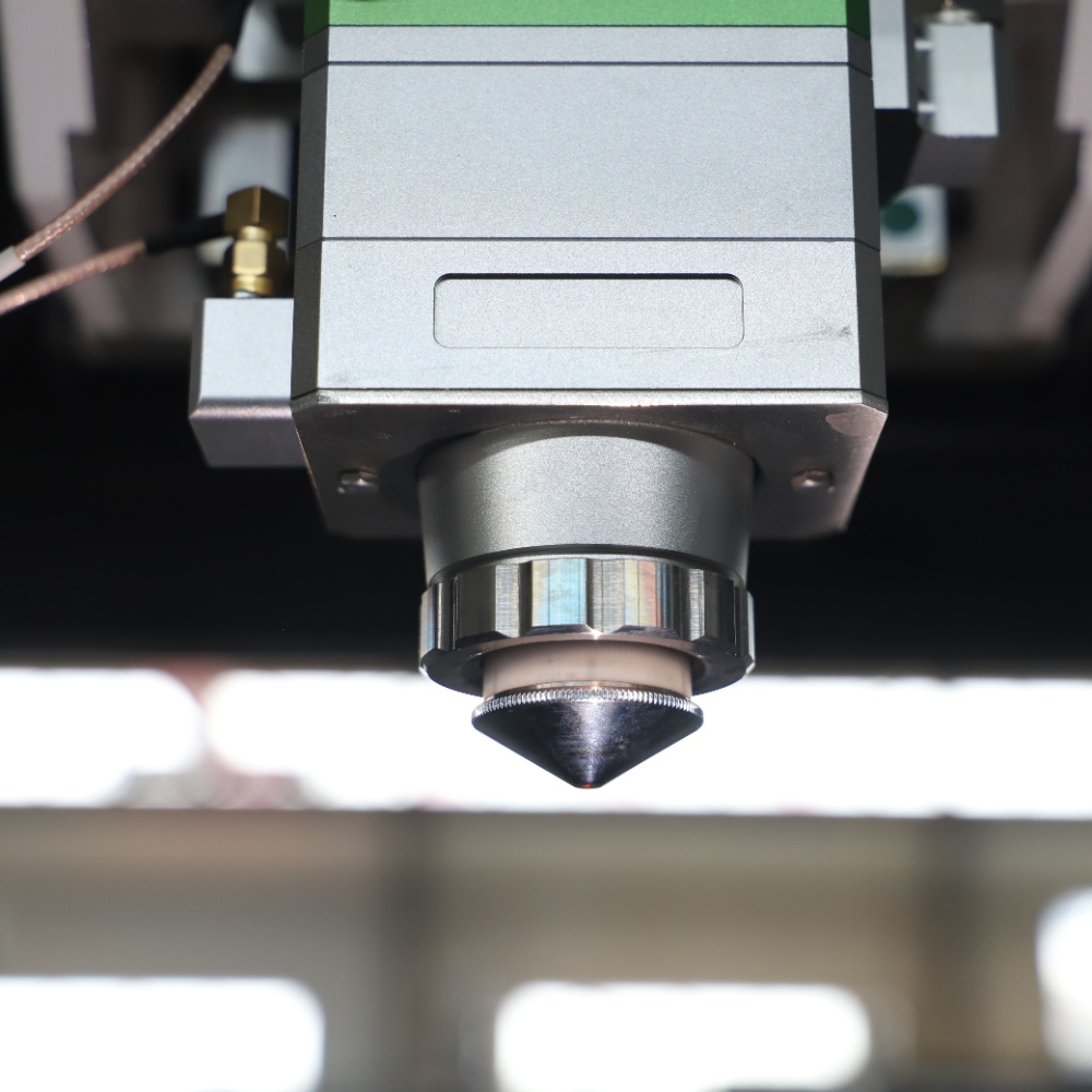 Fiber Laser Cutting Machine fo - огляд і ціна Industrial Fiber Laser Cutting Machine